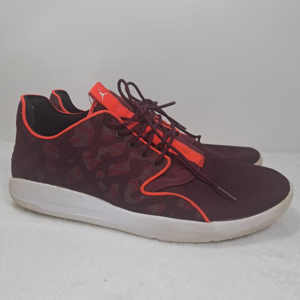 Air Jordan Sneakers Mens Size 10.5 Crimson Camouflage Eclipse‎ Shoes